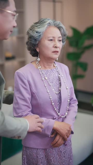 女神老婆赖上我（60集）超火热门短剧