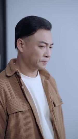 摘下婚戒独自闪耀（50集）全集