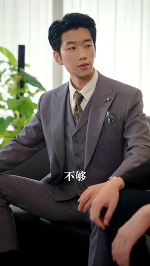 他嚣张狂妄，却对她俯首称臣（71集）短剧推荐更新中