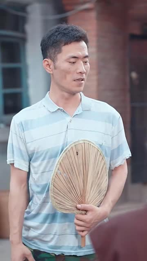 穷养的我租了个富养的她（62集）最新上映免费看