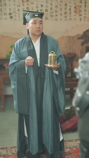 穿越成反派，我拒交兵权（119集）短剧看全集