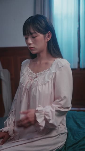 穿越八零她嫁老板被深深溺爱（103集）好看的国产短剧