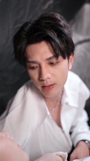 死丫头让我演两集（60集）热门了短剧