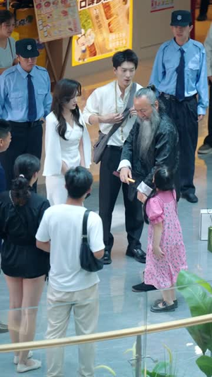 下山小神医我的玄冰灵体老婆（82集）精彩短剧合集