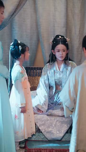 穿成绝嗣帝王唯一幼崽，被团宠了（80集）这部短剧我爱了