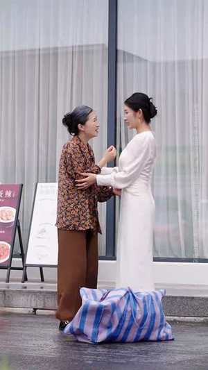 到老才知养女好（35集）超级好看的短剧