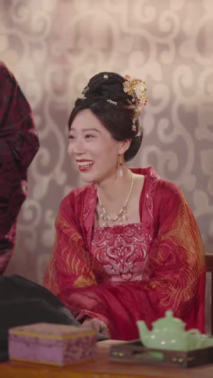 穿书后带着系统攻略神秘反派（66集）短剧解说全集