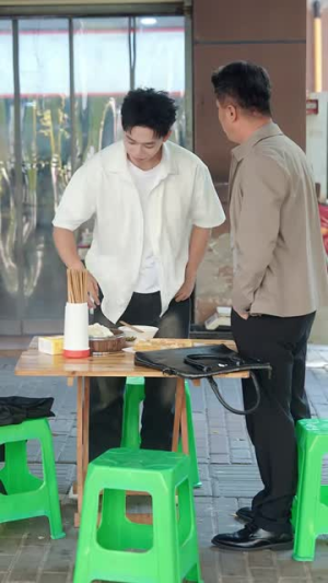 我一个扎纸匠怎么成警局常客了（72集）短剧热门分享