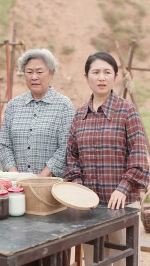 带娃逆袭，我在书中当厨神（90集）短剧精彩推荐