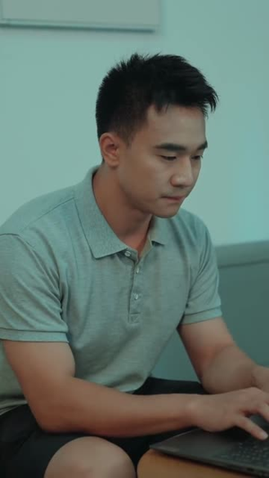 诡车上路（30集）爆款短剧追不停