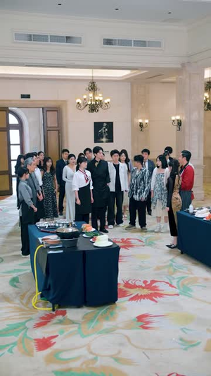 出山便是食神，她却做了端菜小妹（76集）哪个短剧网能看