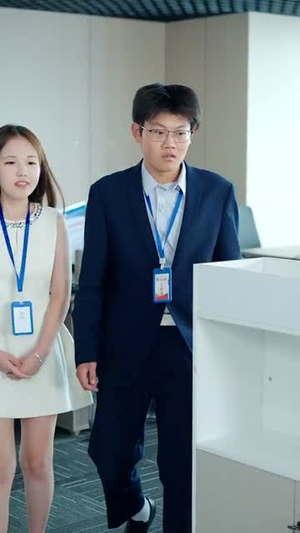 刚下山就被女神抓去领证了(63集) 刚下山就被女神抓去领证了(63集)短剧演员排行榜