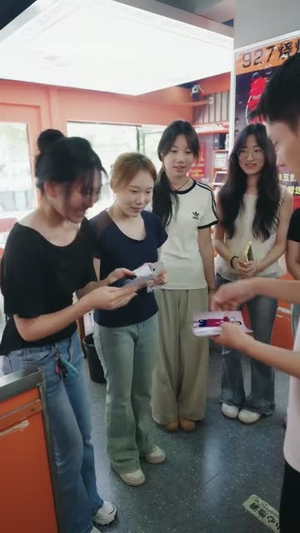 重生，我在苏超踢前锋（70集）第一季