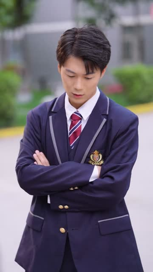 超能班主任(81集) 超能班主任(81集)精彩短剧后续