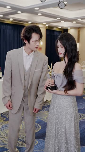 重生一次，我才不是你的备选项（54集）一起追生活短剧