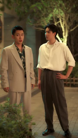 金枫玉露(60集) 金枫玉露(60集)爆款短剧追不停