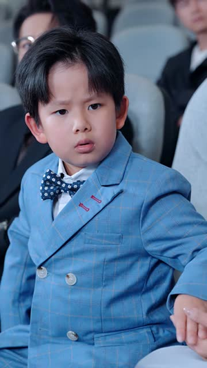 离婚后卿小姐名动全球（60集）火爆短剧抢先看