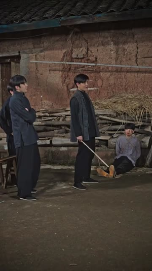 穿书荒年我的系统能变宝（70集）追风的女孩短剧