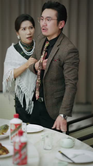 成了真神,爷爷却让我去相亲(129集) 成了真神,爷爷却让我去相亲(129集)热门短剧推荐