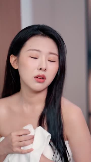 甜妻诞女!被豪门全家宠上天(82集) 甜妻诞女!被豪门全家宠上天(82集)古装热门短剧