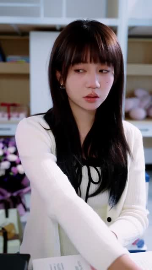 顶级千金被校草当众拒绝后，她不装了（62集）短剧在线观看