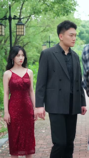 神仙下凡做生意（61集）古装短剧推荐