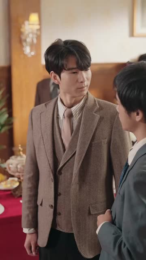 夜棠逐霄（74集）一起看短剧