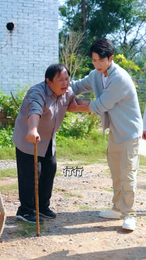 开局套路骗子对方吓得要报警(80集) 开局套路骗子对方吓得要报警(80集)短剧小说在线看