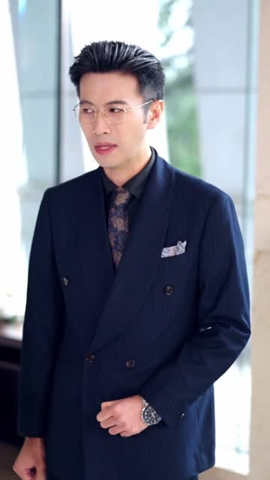 老妈出狱后替女儿撑腰(80集) 老妈出狱后替女儿撑腰(80集)热播短剧抢先看