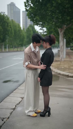 摸鱼狙击华尔街(80集) 摸鱼狙击华尔街(80集)短剧上头又好看