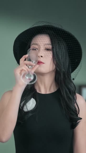 恶魔之吻（80集）精彩短剧片段