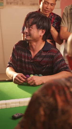 爸爸输光家产后我出手了(51集) 爸爸输光家产后我出手了(51集)最新上映免费看