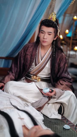 穿书后我靠干饭驯服甜翻暴君(99集) 穿书后我靠干饭驯服甜翻暴君(99集)精彩好看的短剧