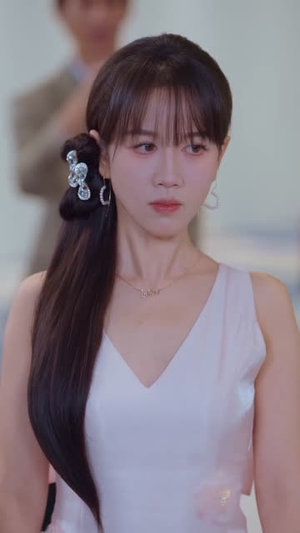 全家偷听养女心声重生后我笑了(73集) 全家偷听养女心声重生后我笑了(73集)好看短剧又来了