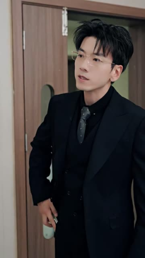 我在晚风里等你(65集) 我在晚风里等你(65集)免费看短剧