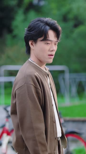 穿越后发现自己竟然是坏坏的男人(78集) 穿越后发现自己竟然是坏坏的男人(78集)短剧免费观看