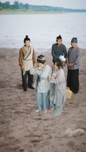 我在古代赶海忙透视群鱼心不慌(100集) 我在古代赶海忙透视群鱼心不慌(100集)西瓜短剧免费看