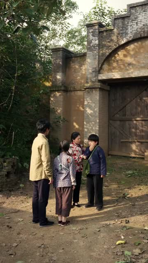 重生五八我靠破防系统发家致富(80集) 重生五八我靠破防系统发家致富(80集)爱上了这部剧了