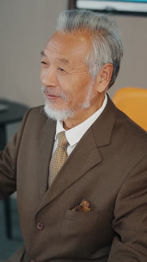 八岁姐姐猛如虎，带飞纨绔亲弟（60集）免费观看就是爽