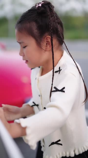 萌孙天降纨绔爷爷请接招(80集) 萌孙天降纨绔爷爷请接招(80集)直接追到结尾