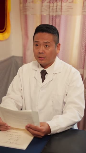 穿书七零新婚夜被送到隔壁借宿(85集) 穿书七零新婚夜被送到隔壁借宿(85集)分享好看短剧