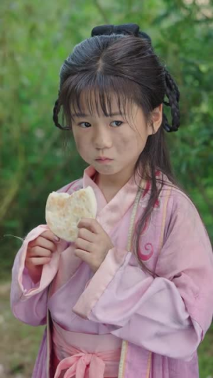 入宫为宦守君侧怎料你权压满朝臣(81集) 入宫为宦守君侧怎料你权压满朝臣(81集)让你一口气看完