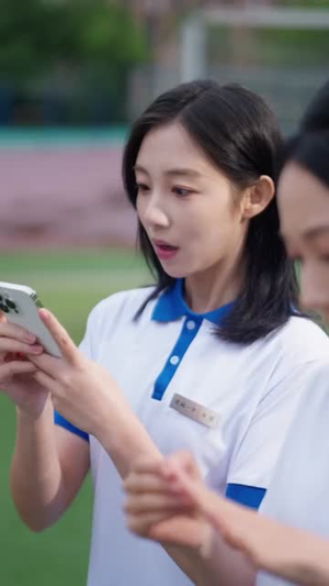 穿书后,我成了反派校草的黑月光(98集) 穿书后,我成了反派校草的黑月光(98集)高清画质免费看