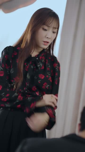 与狼共舞(60集) 与狼共舞(60集)短剧越看越精彩