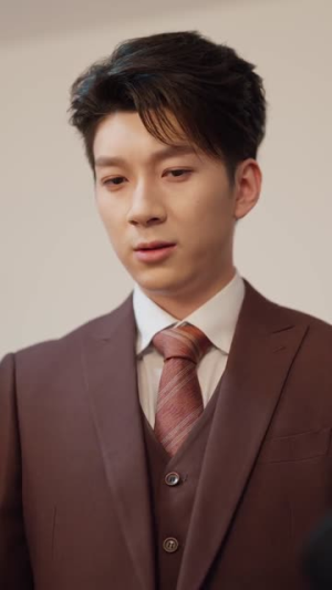 弹幕预警闺蜜是凶手(60集) 弹幕预警闺蜜是凶手(60集)热门短剧抢先看