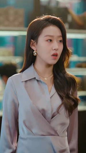 大小姐掀桌,他才得知自己高攀(72集) 大小姐掀桌,他才得知自己高攀(72集)精彩短剧看全集