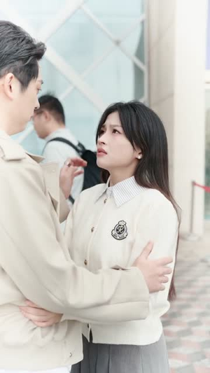 竹马接贫困生开学,我换专业他悔(60集) 竹马接贫困生开学,我换专业他悔(60集)排行榜前十短剧