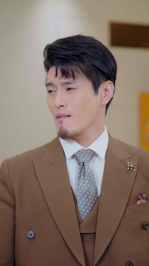 分手后,我黑客的身份藏不住了(80集) 分手后,我黑客的身份藏不住了(80集)常回家看看短剧