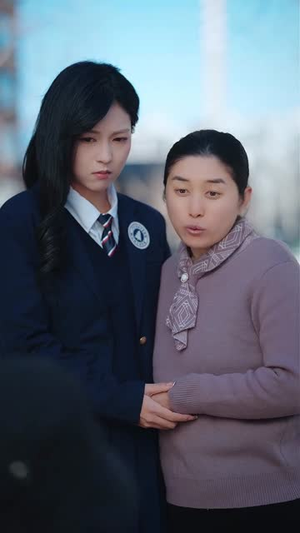 被班花灵魂互换后，我决定这样做（60集）短剧推荐上热门