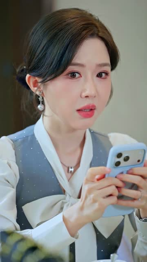 年薪被抢功，我转身独美炸圈（60集）追短剧关注我